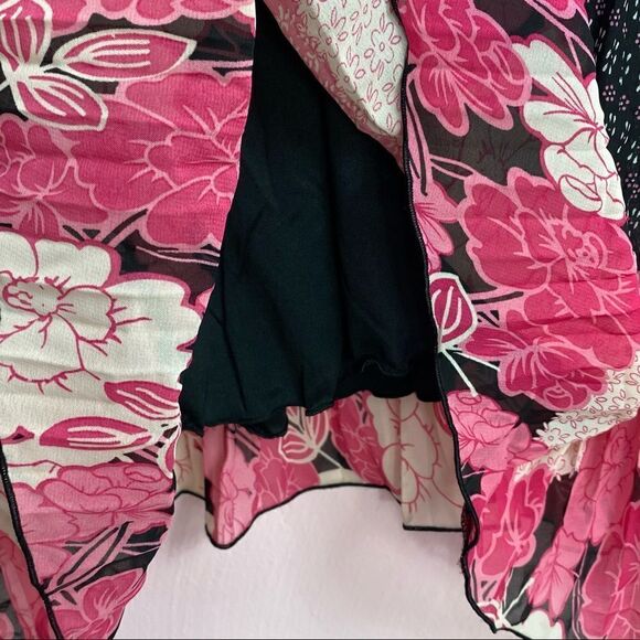 True Envy Dress Floral Accordion Sleeveless Trapeze Shift Size 6 Black Pink - Picture 6 of 10